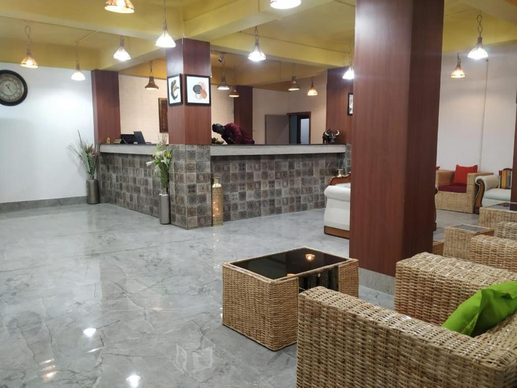 Hotel Diliphu Bomdila Экстерьер фото